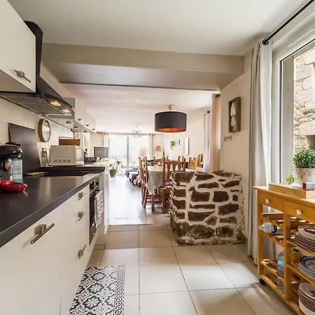 Maison Authentique Au Bord Du Trieux A *